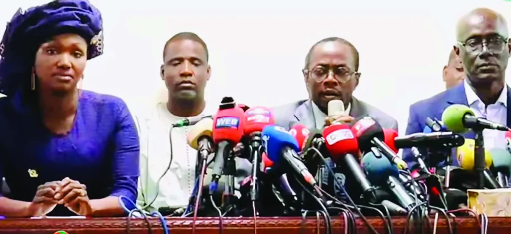 Réintégration Sonko : Les députés de l’opposition boycottent la séance Réintégration Sonko : Les députés de l’opposition boycottent la séance