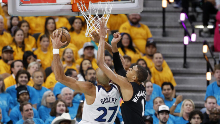 NBA : les Spurs surpris par les Wolves, malgré le record de contres de Wembanyama