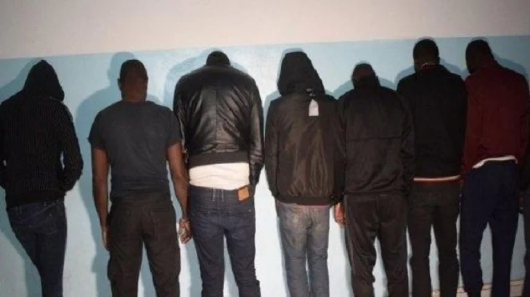 Thiès : Sept interpellations après le démantèlement d’une cellule de QNET à Nguinth Thiès : Sept interpellations après le démantèlement d'une cellule de QNET à Nguinth