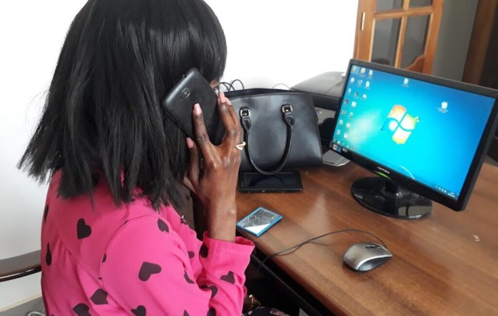 De Facebook à la chambre : la femme de 50 ans draguait des hommes avant de les...